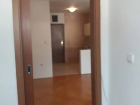 Sale, studio apartment, 33m², Centar, Bar - image 6