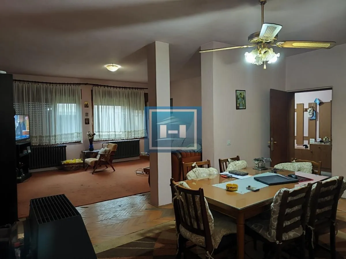 Prodaja, kuća, 200m², Dragocvet, Jagodina