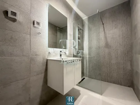 Izdavanje, dvosoban stan, 81m², Stari Aerodrom, Podgorica - image 11