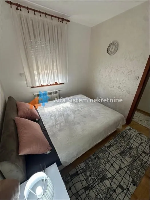 Rent, two bedroom apartment, 50m², Čubura, Beograd