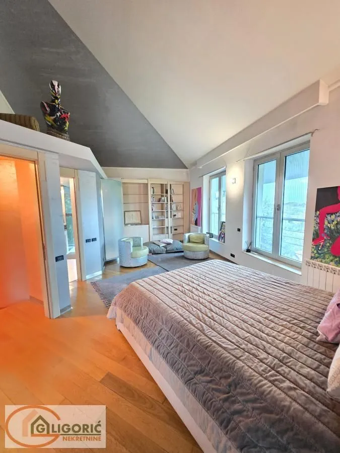 Sale, house, 400m², Denkova Basta, Zvezdara Sve Podlokacije