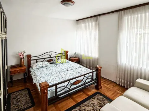 Rent, two bedroom apartment, 65m², Gornja Gorica, Podgorica - image 2