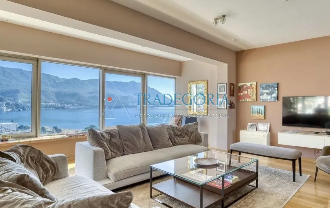 Prodaja, trosoban stan, 167m², Budva, Crna Gora
