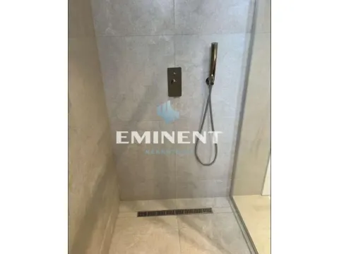 Izdavanje, četvorosoban stan, 112m², Stari Grad, Beograd - image 11