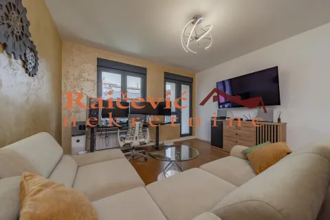 Sale, one bedroom apartment, 40m², Stari Grad, Beograd - image 4