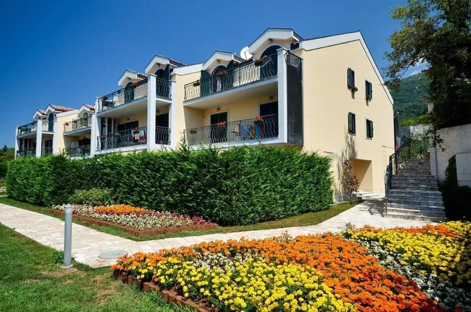Sale, house, 176m², Lastva Grbaljska, Kotor