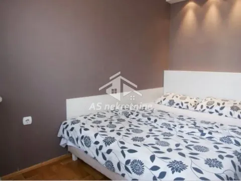 Rent, two bedroom apartment, 45m², Stari Grad, Beograd - image 5