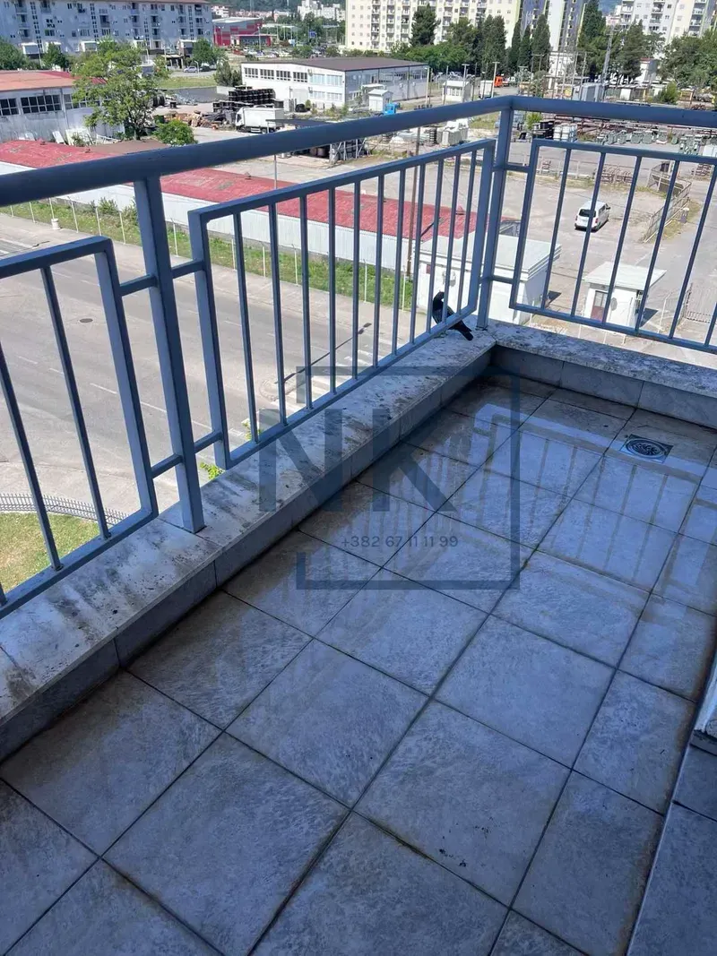 Prodaja, dvosoban stan, 71m², Tuški Put, Podgorica