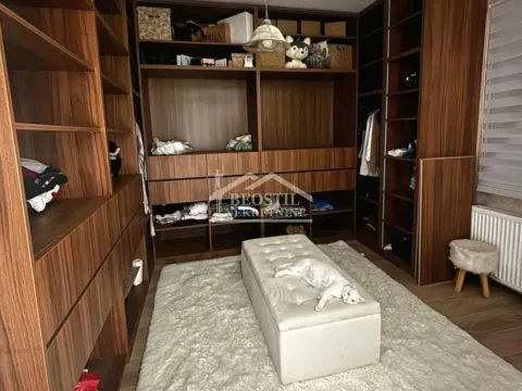 Sale, house, 220m², Palilula Sve Podlokacije, Beograd - image 7