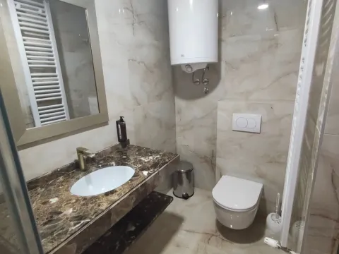 Prodaja, dvosoban stan, 184m², Centar, Loznica - image 6