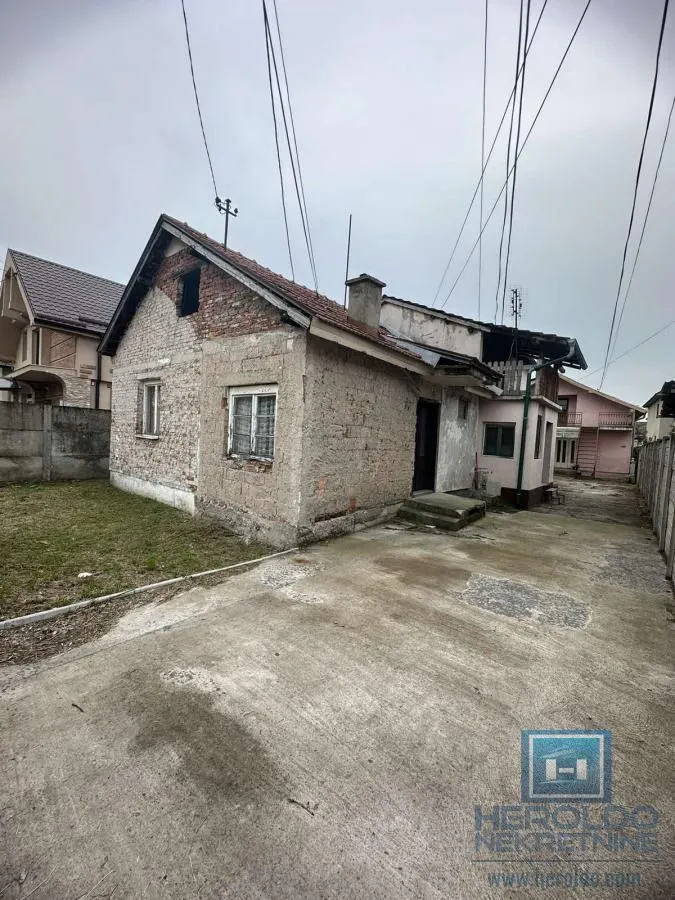 Prodaja, kuća, 300m², Ćuprija, Srbija