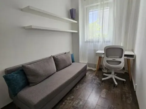 Izdavanje, dvosoban stan, 60m², Centar, Novi Sad - image 14
