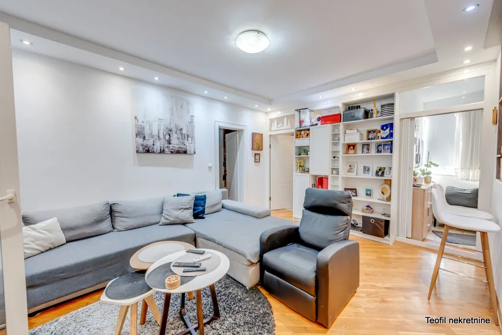 Prodaja, trosoban stan, 71m², Brace Jerković, Voždovac Sve Podlokacije