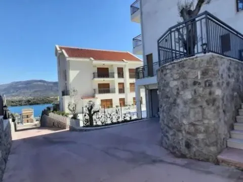 Prodaja, stan, 48m², Tivat, Crna Gora - image 4