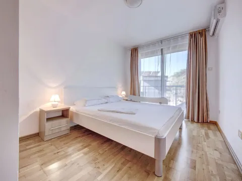 Prodaja, jednosoban stan, 47m², Pržno, Budva - image 13