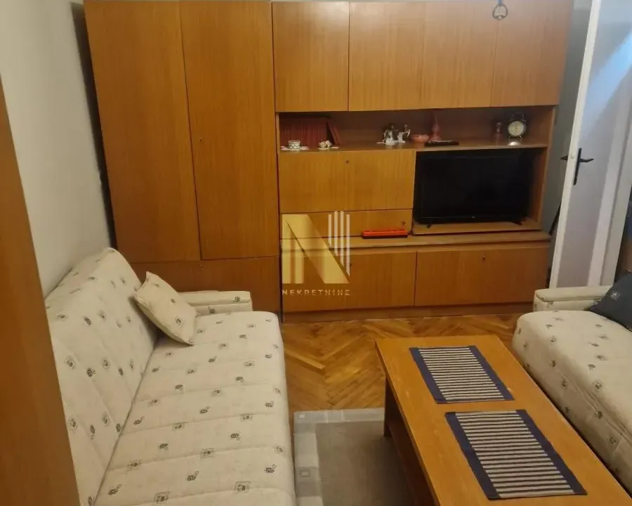 Izdavanje, jednosoban stan, 31m², Bulevar Oslobodjenja, Novi Sad Sve Podlokacije