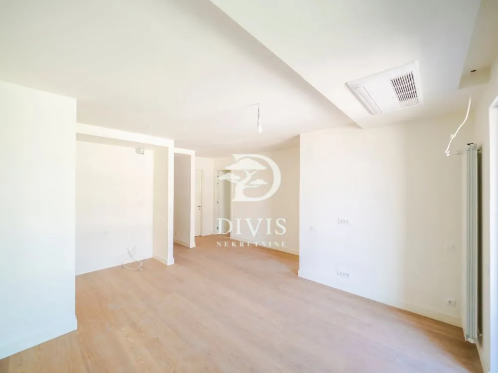 Prodaja, trosoban stan, 75m², Novi Beograd Sve Podlokacije, Beograd