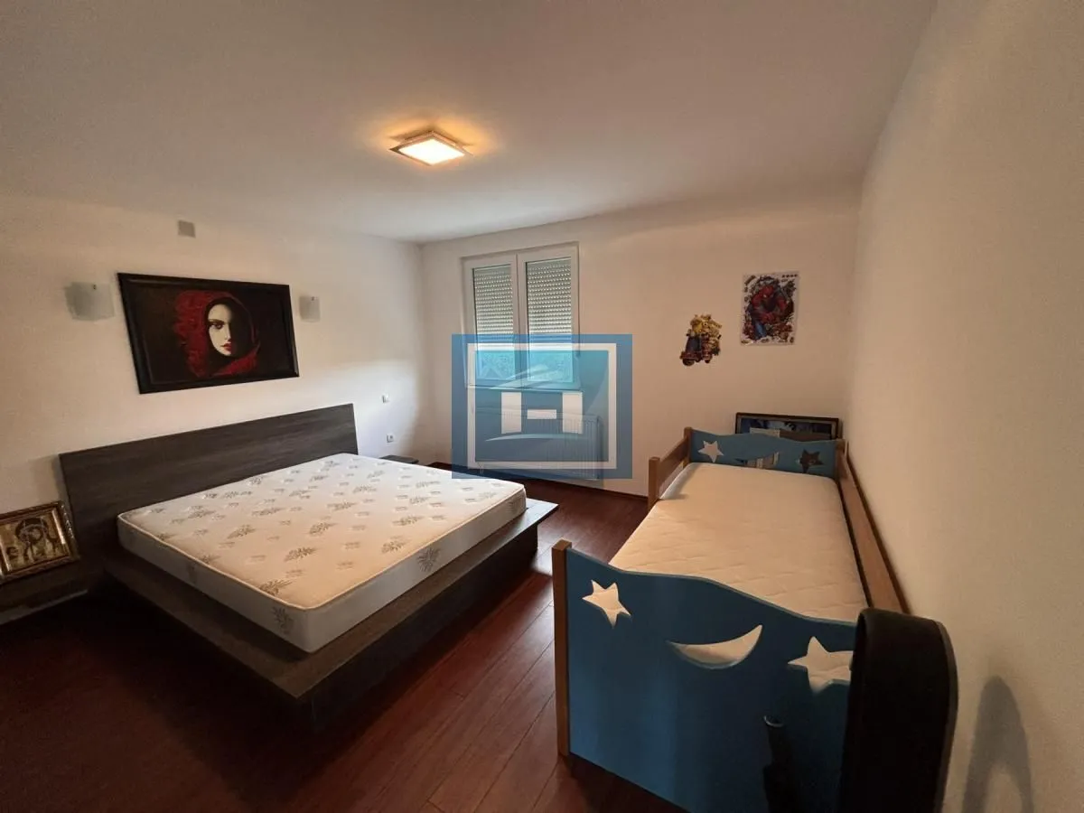Prodaja, kuća, 220m², Đurđevo brdo, Jagodina