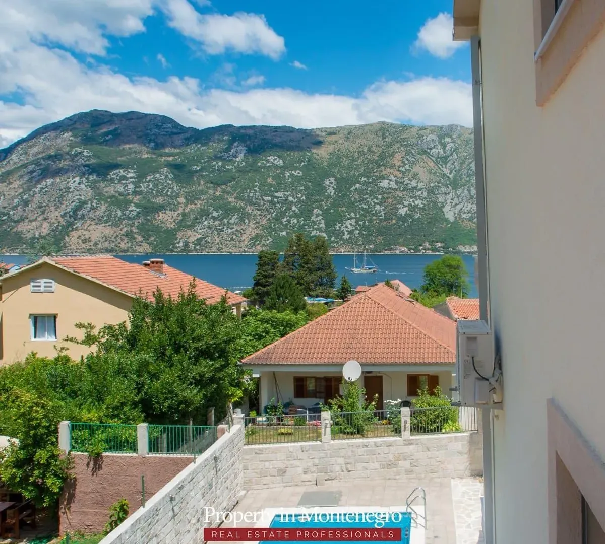 Prodaja, kuća, 350m², Stoliv, Kotor