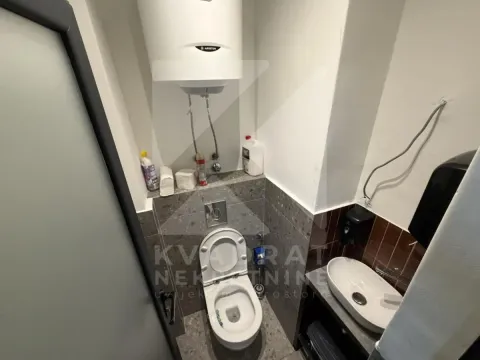 Sale, office space, 76m², Centar, Podgorica - image 7