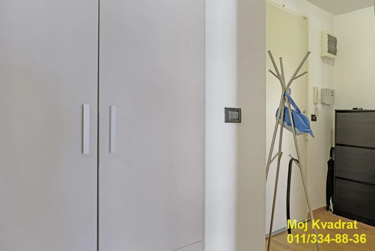 Prodaja, dvosoban stan, 60m², Novi Beograd Blok 67, Novi Beograd Sve Podlokacije