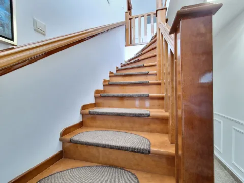 Prodaja, kuća, 250m², Budva, Crna Gora - image 18