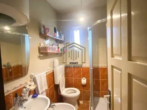 Izdavanje, dvosoban stan, 95m², Tološi, Podgorica - image 14