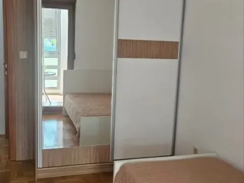 Rent, two bedroom apartment, 70m², Gintaš, Podgorica - image 6