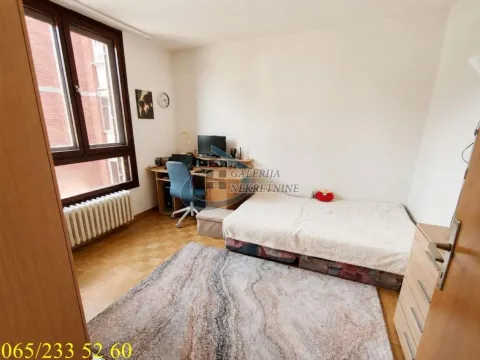 Prodaja, trosoban stan, 95m², Labudovo Brdo, Beograd - image 8