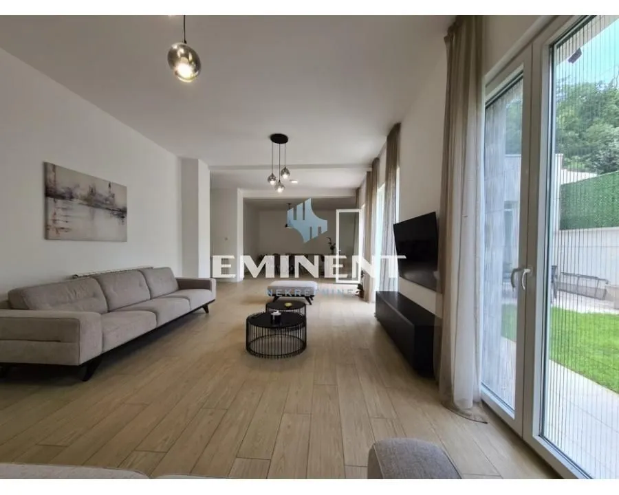 Sale, apartment, 220m², Savski Venac, Beograd