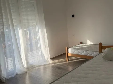Izdavanje, dvosoban stan, 66m², Bonići, Tivat - image 4