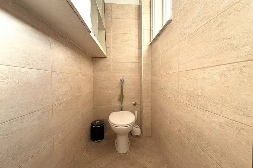 Izdavanje, dvosoban stan, 60m², Palilula Sve Podlokacije, Beograd
