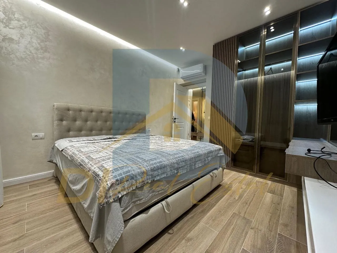 Rent, two bedroom apartment, 72m², Centar, Tivat