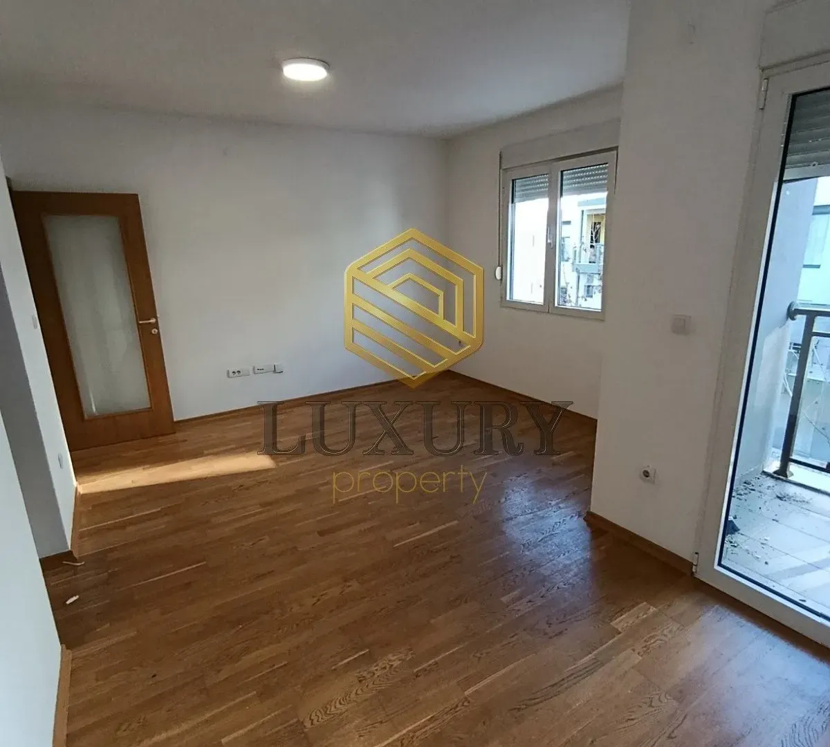 Prodaja, jednosoban stan, 43m², Blok 9, Podgorica
