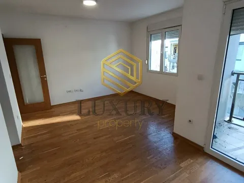 Prodaja, jednosoban stan, 43m², Blok 9, Podgorica - image 3