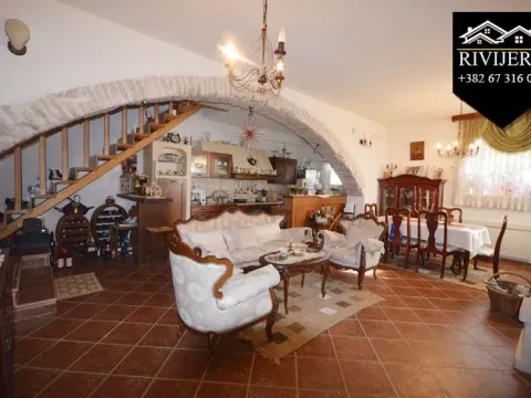 Sale, house, 130m², Kamenari, Herceg Novi - image 2