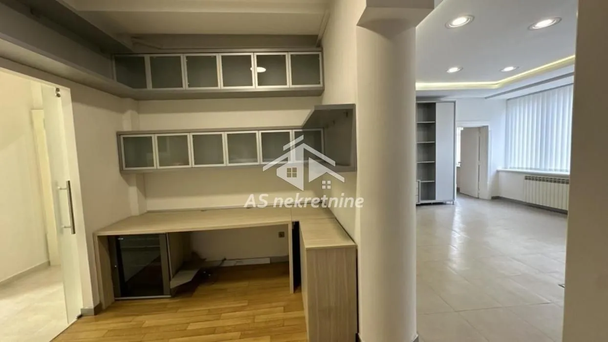 Rent, apartment, 223m², Kalenić Pijaca, Vračar Sve Podlokacije