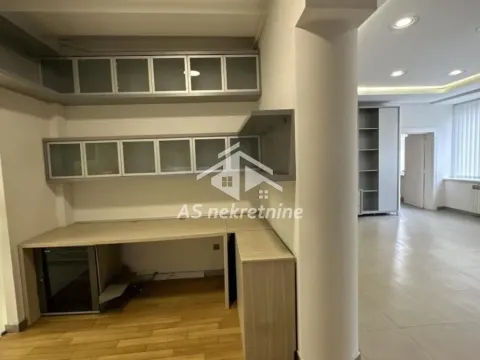 Izdavanje, stan, 223m², Kalenić Pijaca, Vračar Sve Podlokacije - image 17