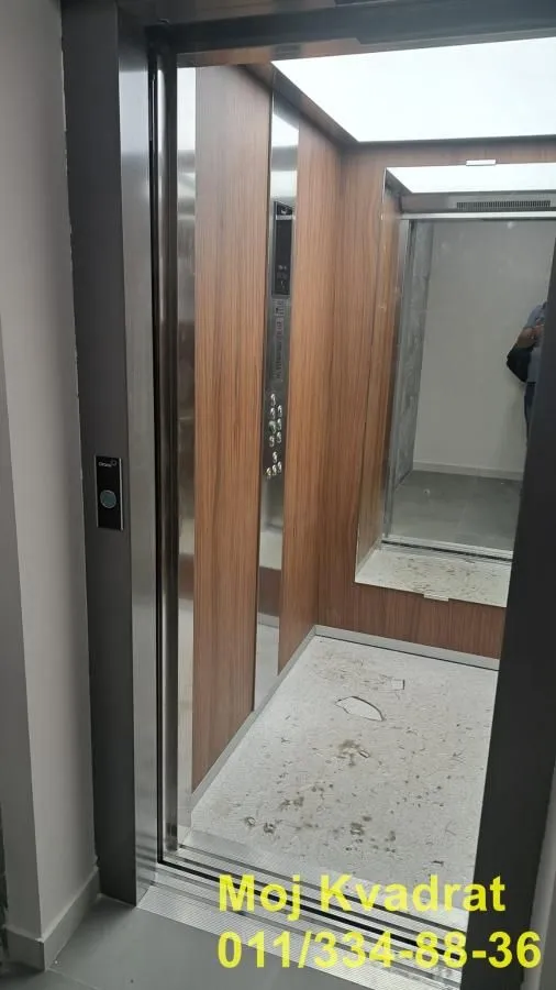 Prodaja, četvorosoban stan, 94m², Autokomanda, Voždovac Sve Podlokacije