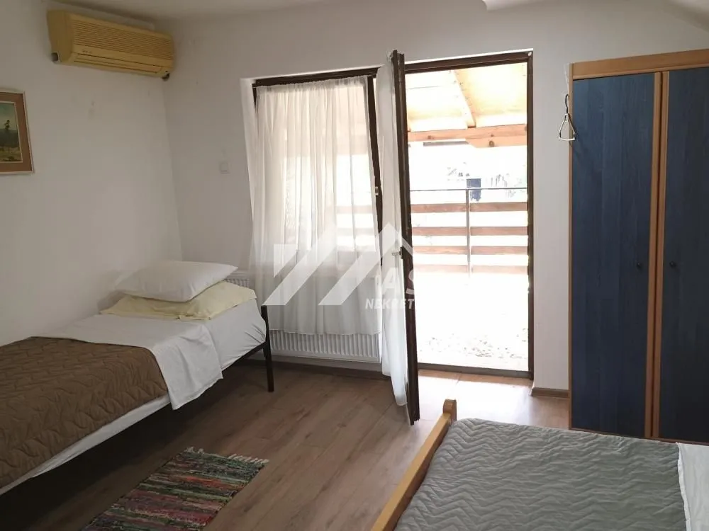 Rent, house, 220m², Čenej, Novi Sad Sve Podlokacije