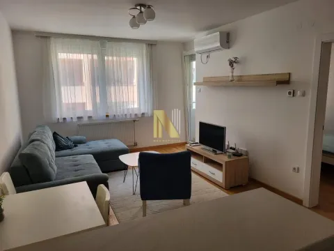 Izdavanje, jednosoban stan, 37m², Centar, Novi Sad - image 4