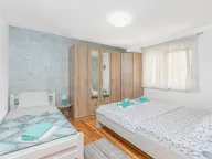 Izdavanje, dvosoban stan, 70m², Dumidran, Tivat - image 8