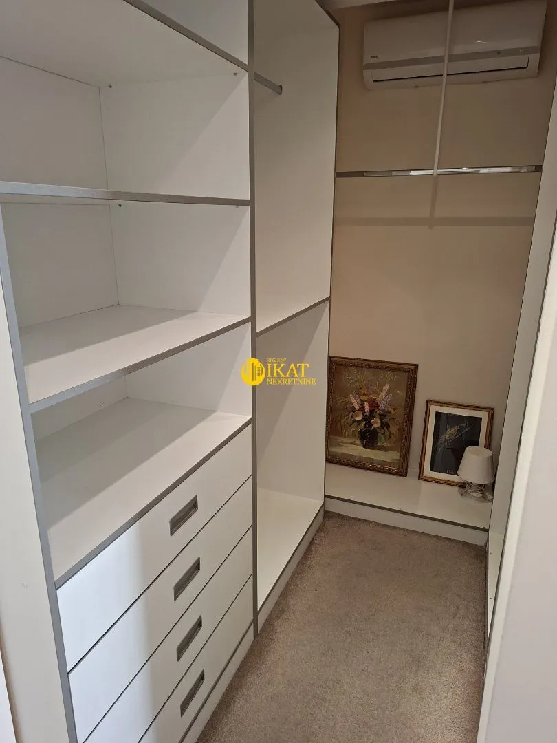 Prodaja, trosoban stan, 106m², Belvil, Beograd
