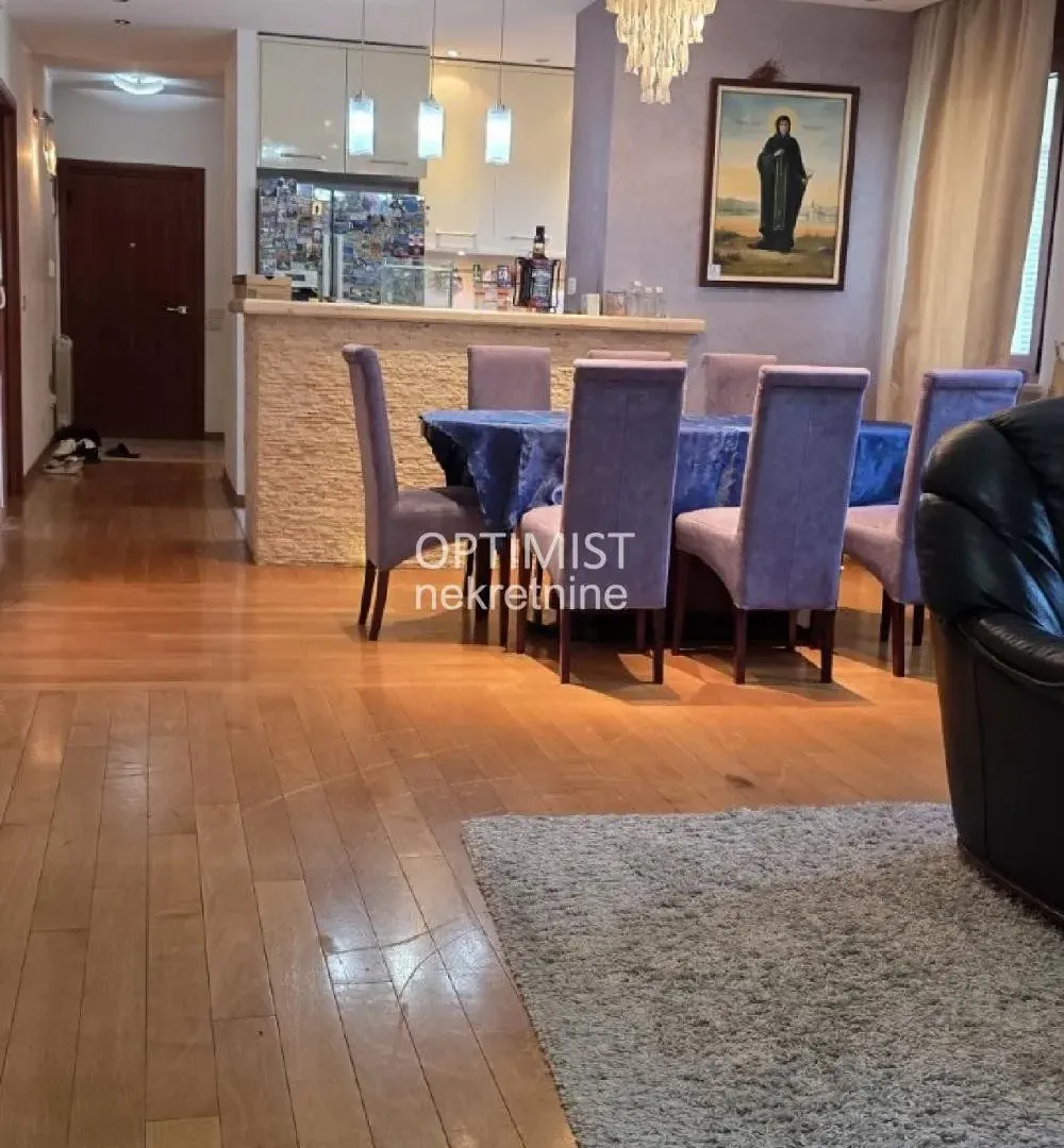 Prodaja, četvorosoban stan, 124m², Voždovac Sve Podlokacije, Beograd