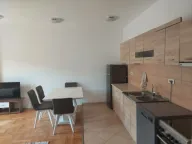 Izdavanje, dvosoban stan, 65m², Blok 9, Podgorica - image 3