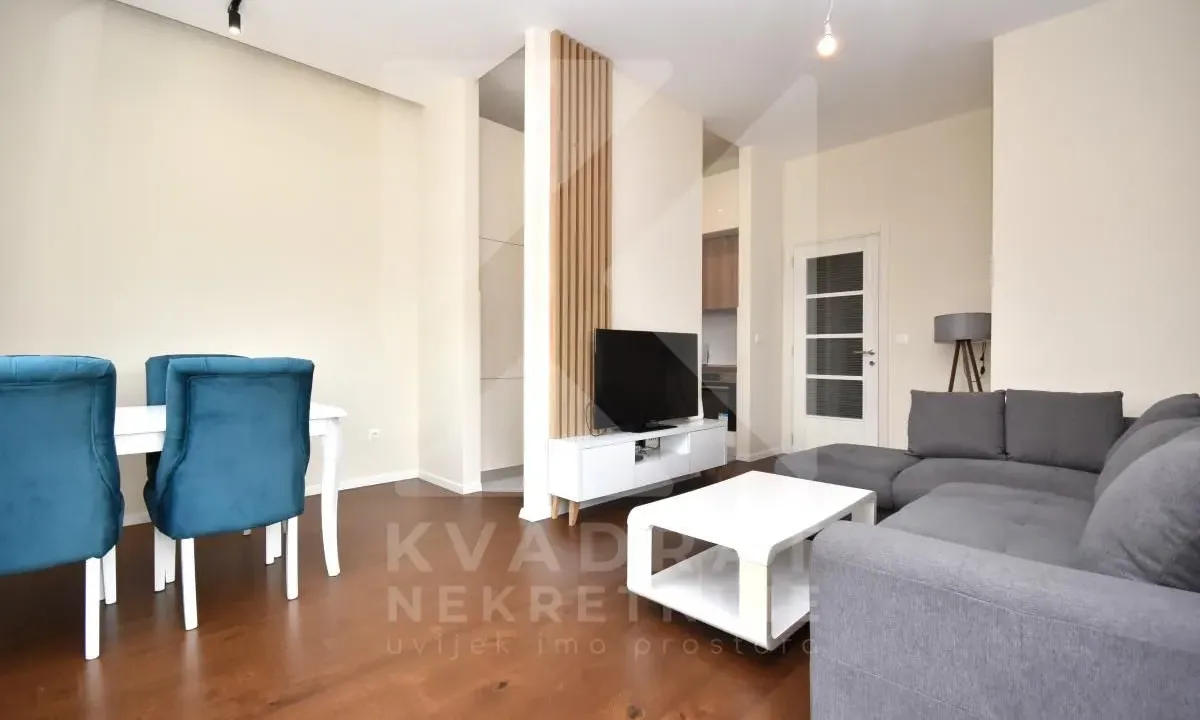 Izdavanje, dvosoban stan, 66m², Gornja Gorica, Podgorica