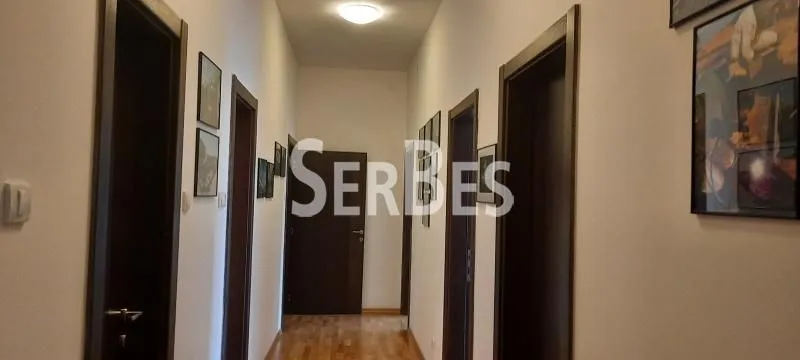 Rent, office space, 210m², Bulevar Oslobodjenja, Novi Sad Sve Podlokacije
