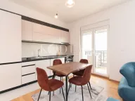 Izdavanje, dvosoban stan, 65m², Stari Aerodrom, Podgorica - image 4