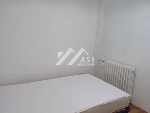 Izdavanje, trosoban stan, 80m², Novo naselje, Novi Sad - image 8