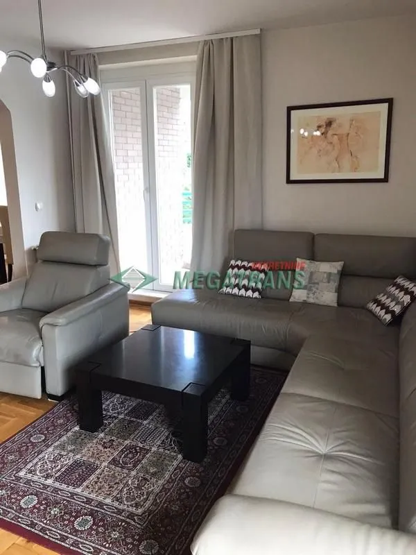 Izdavanje, trosoban stan, 97m², Novi Beograd Blok 29, Novi Beograd Sve Podlokacije
